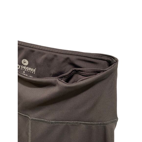 Small 90 Degree by Reflex Womens Black Activewear Leggings Crop - Picture 3 of 6